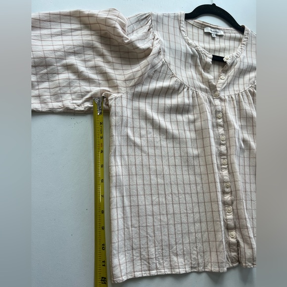 Madewell button front top - Picture 2 of 7